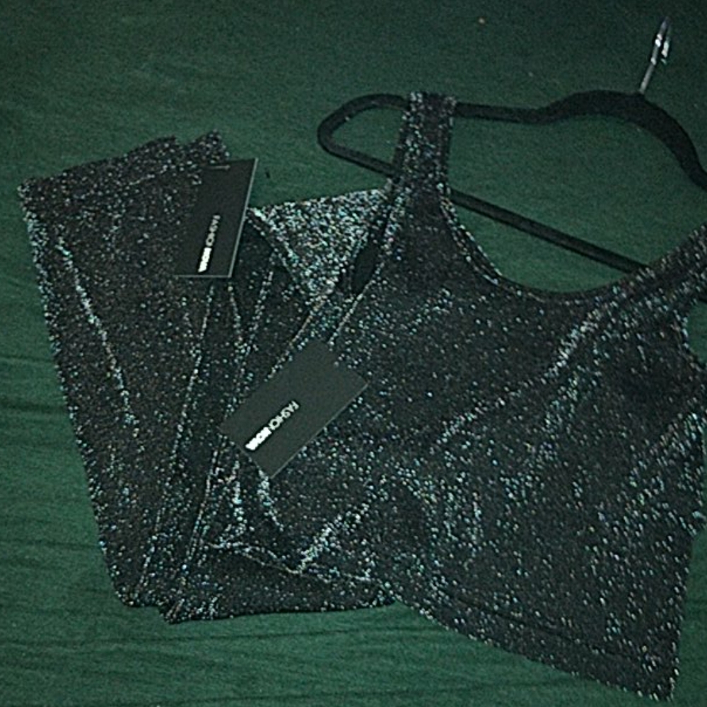 Hailee lurex active top